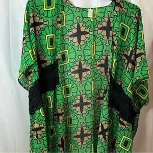 Cato Green and Black Patterned Wrap